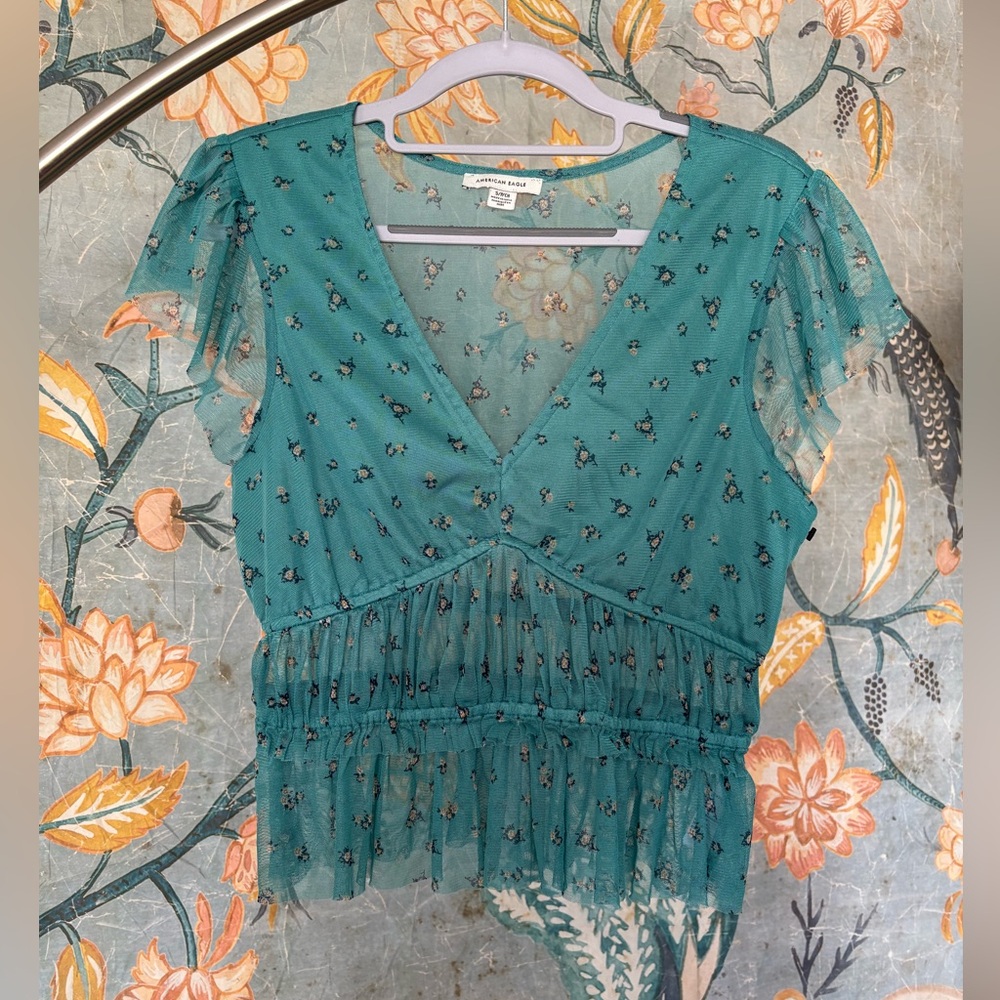 New American Eagle Outfitters Floral Blouse